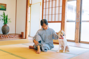風ぬける川辺の宿